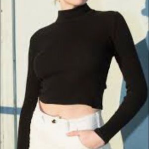 Brandy Melville black shirt